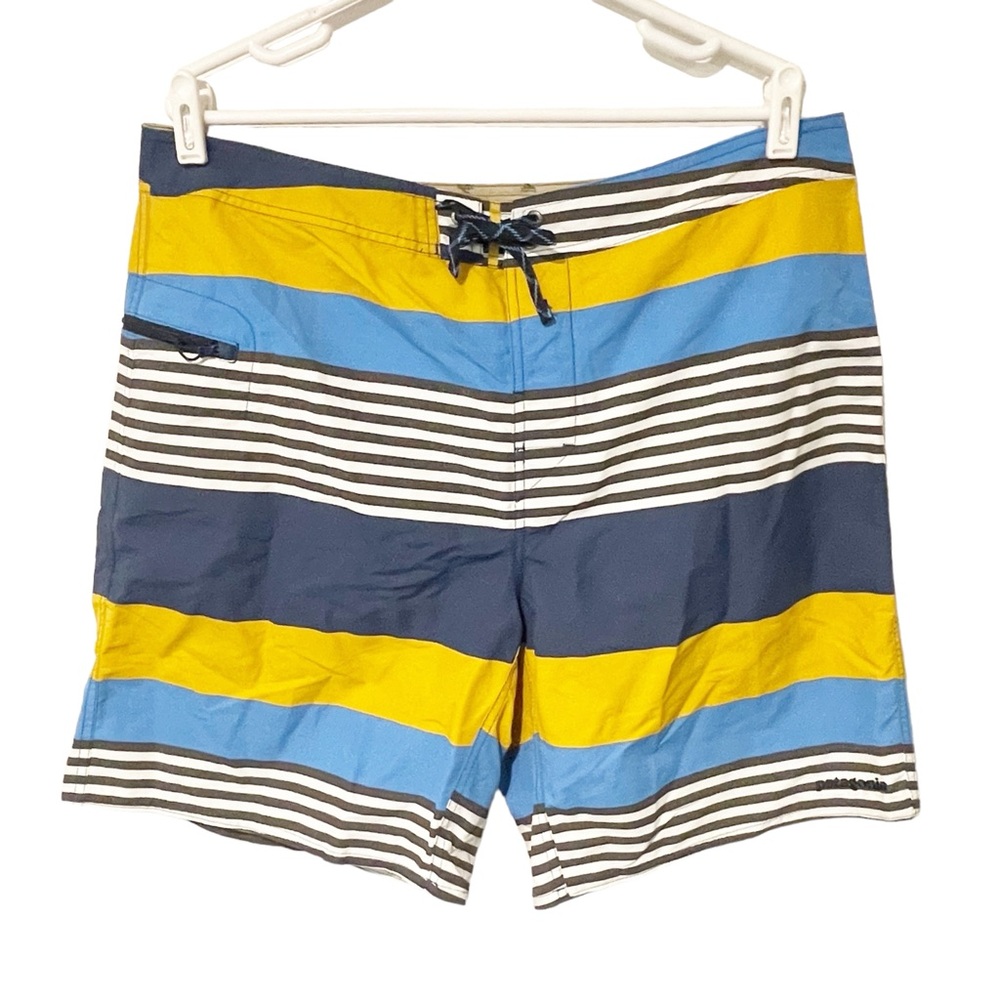 PATAGONIA MEN'S Size 38 WAVEFARER BOARD SHORT SWIM TRUNKS 19” NEW Striped